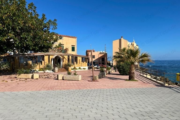 Häuser am Meer in Porticello